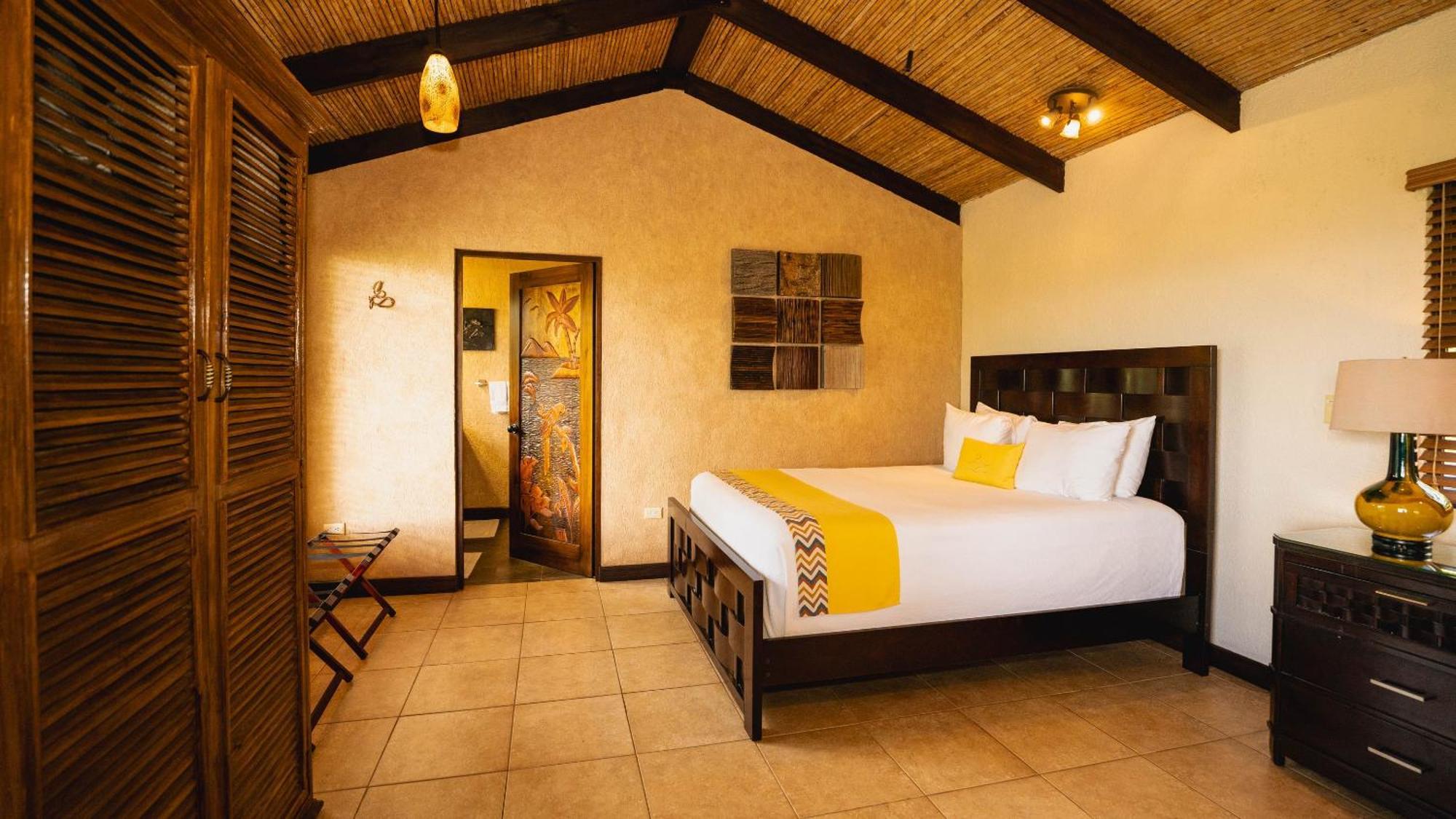 Buena Vista Chic Hotel Pilas Oda fotoğraf